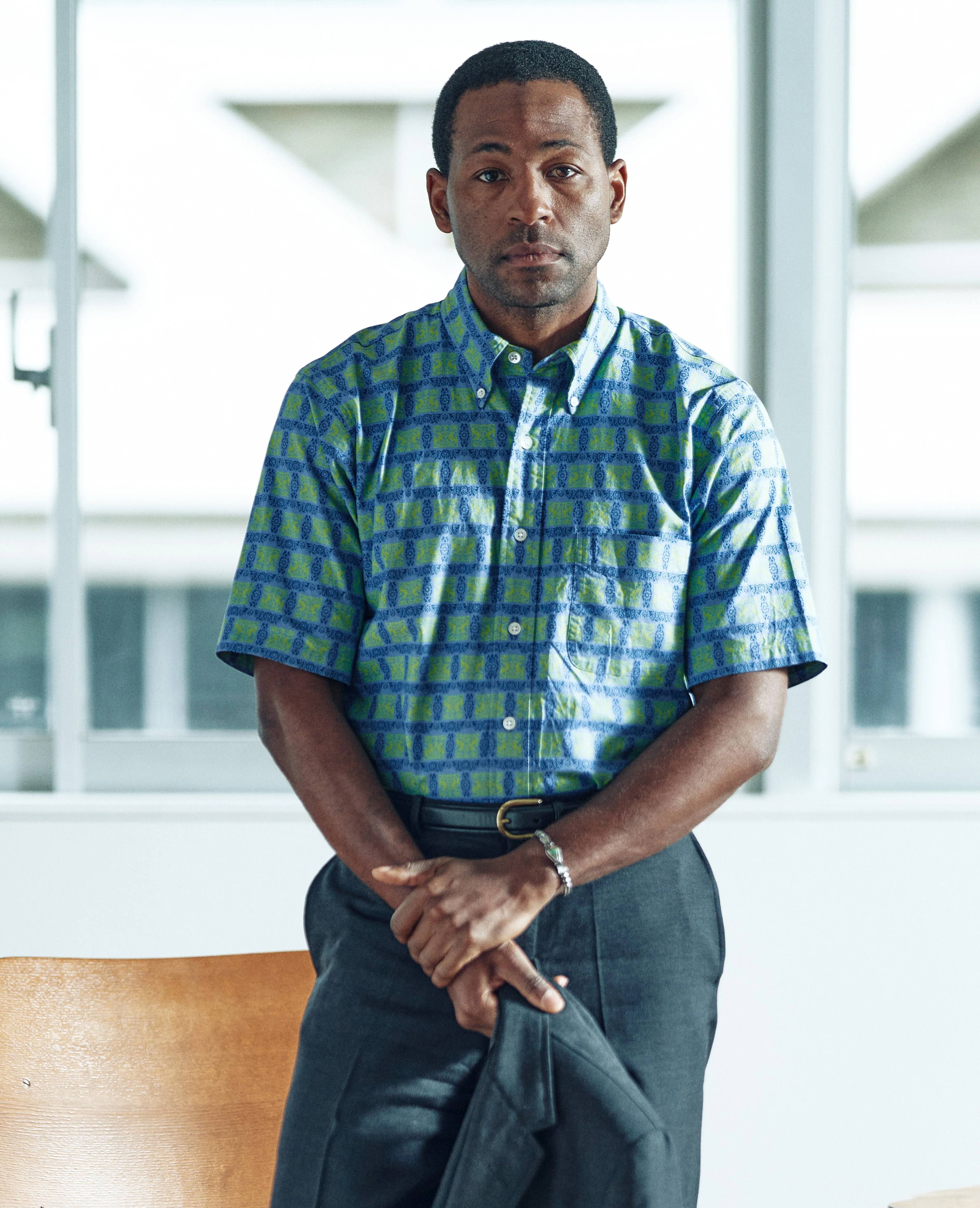 VINTAGE IVY Foulard Short Sleeve Button Down - Image 5