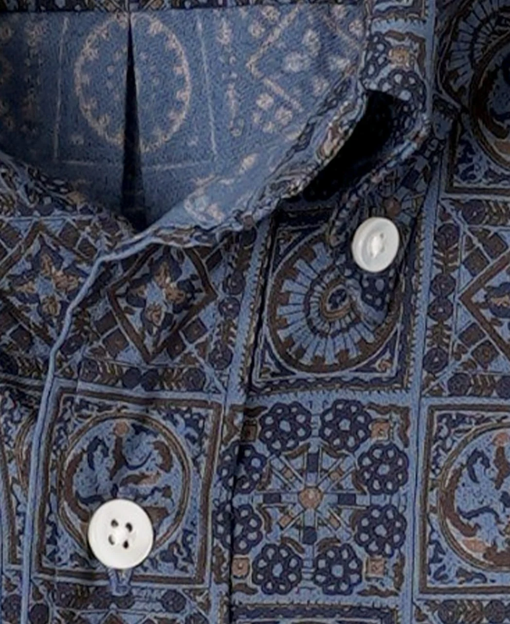 VINTAGE IVY BATIK PRINT SHIRT - Image 2