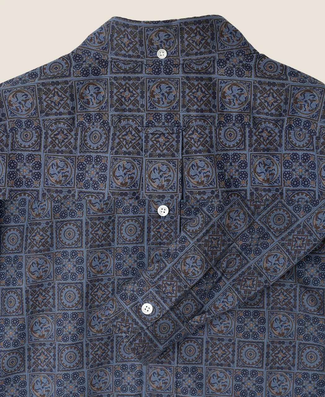 VINTAGE IVY BATIK PRINT SHIRT - Image 3