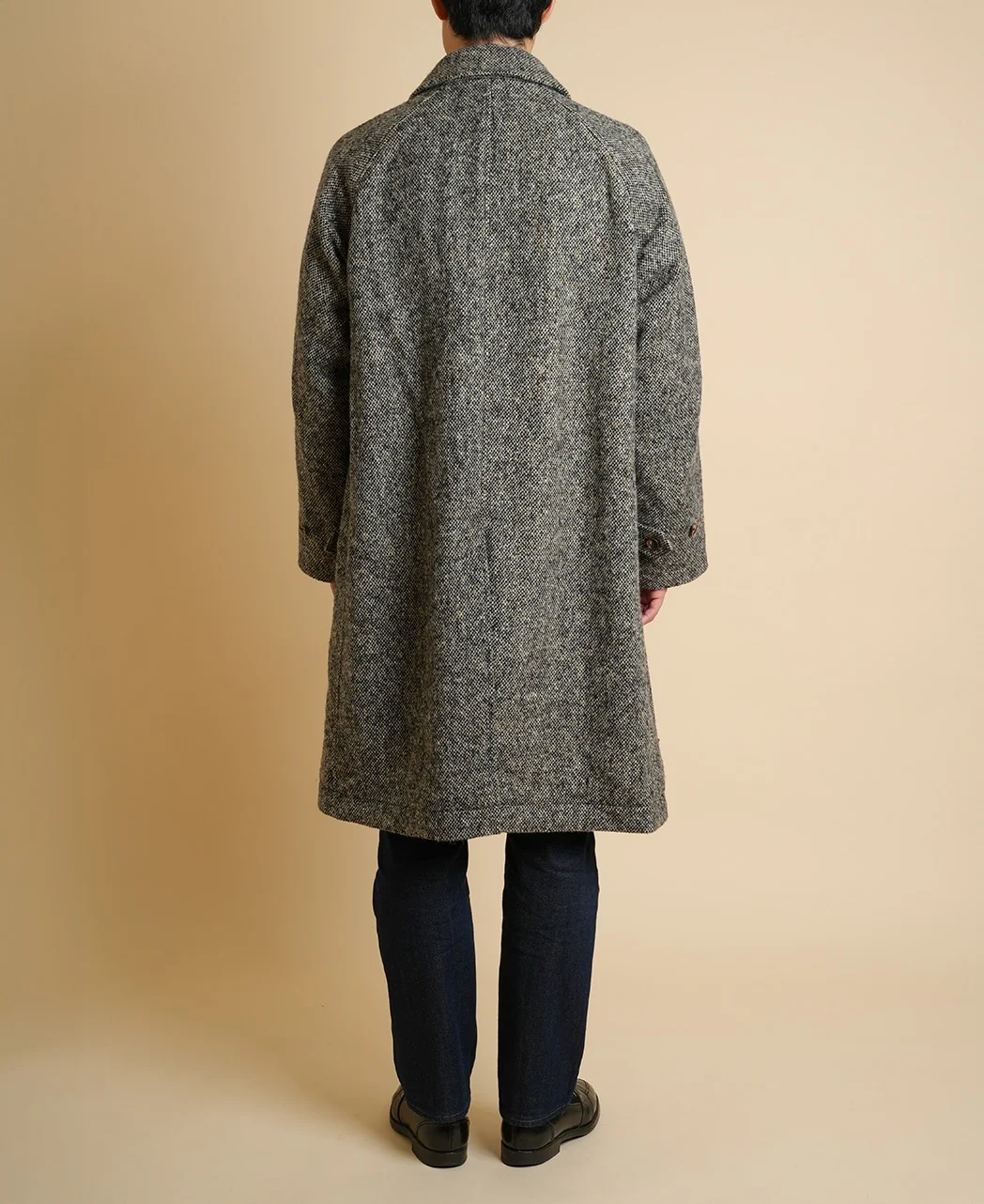 ONE PIECE SLEEVE BALMACAAN COAT DONEGAL TWEED - Image 4