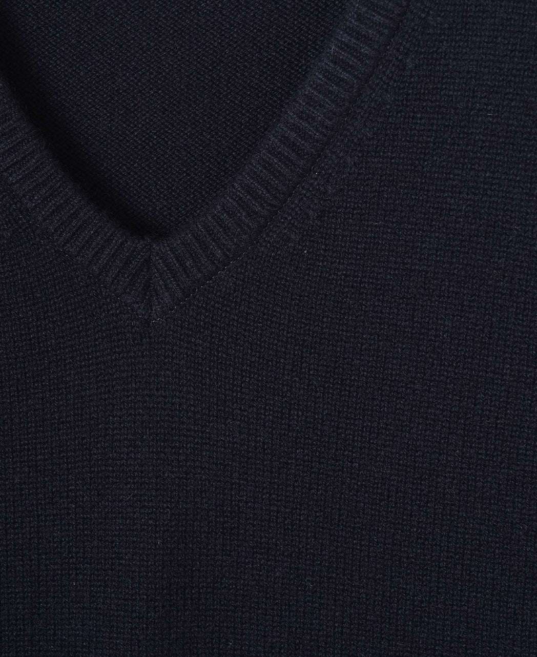 Cashmere V-Neck Vest - Image 12