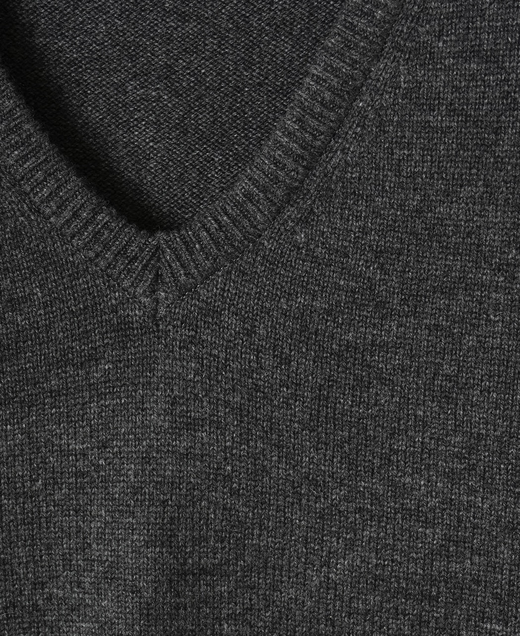 Cashmere V-Neck Vest - Image 19