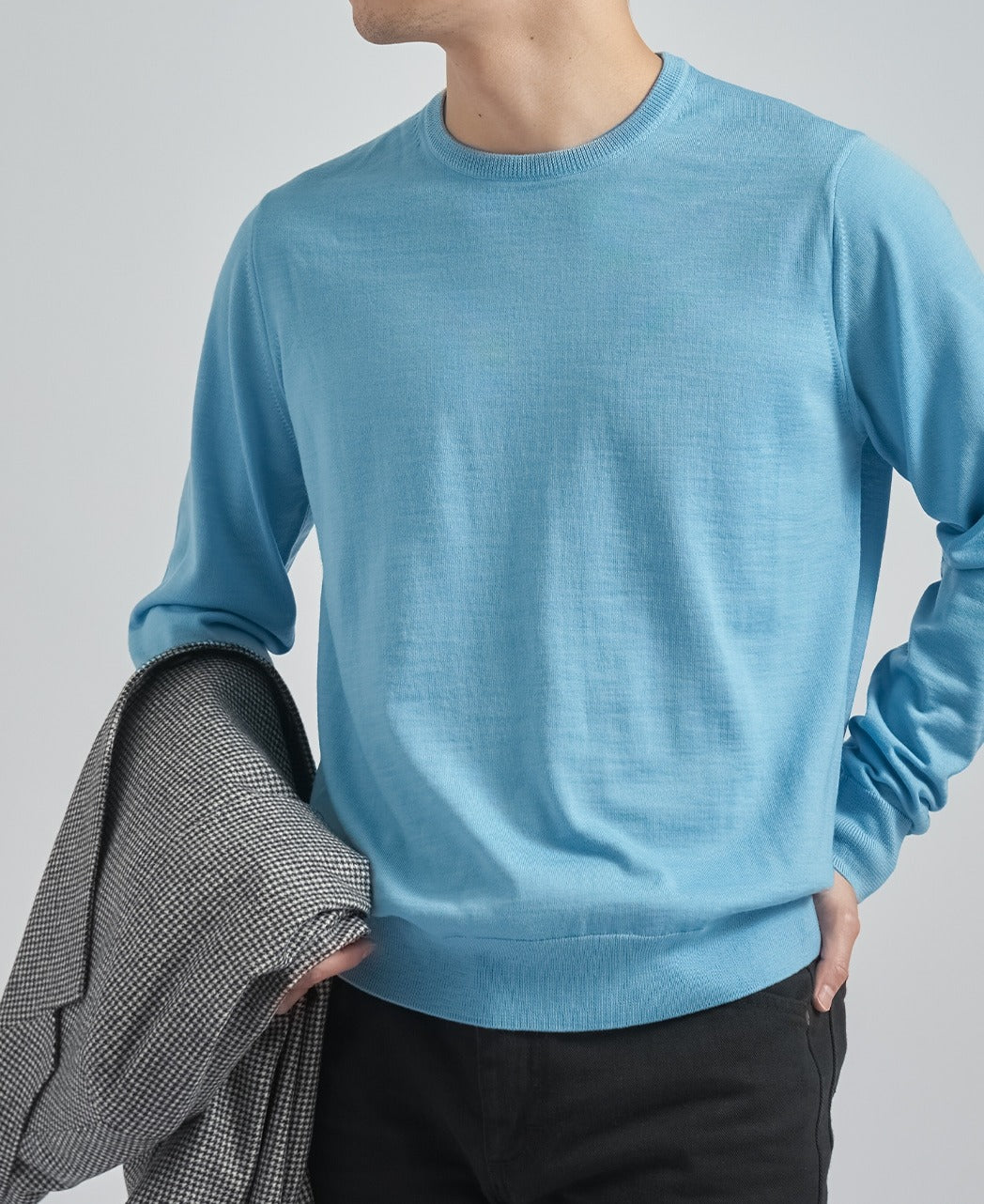 FF30G Crew Neck Sweater Super Extra Fine Merino - Image 28