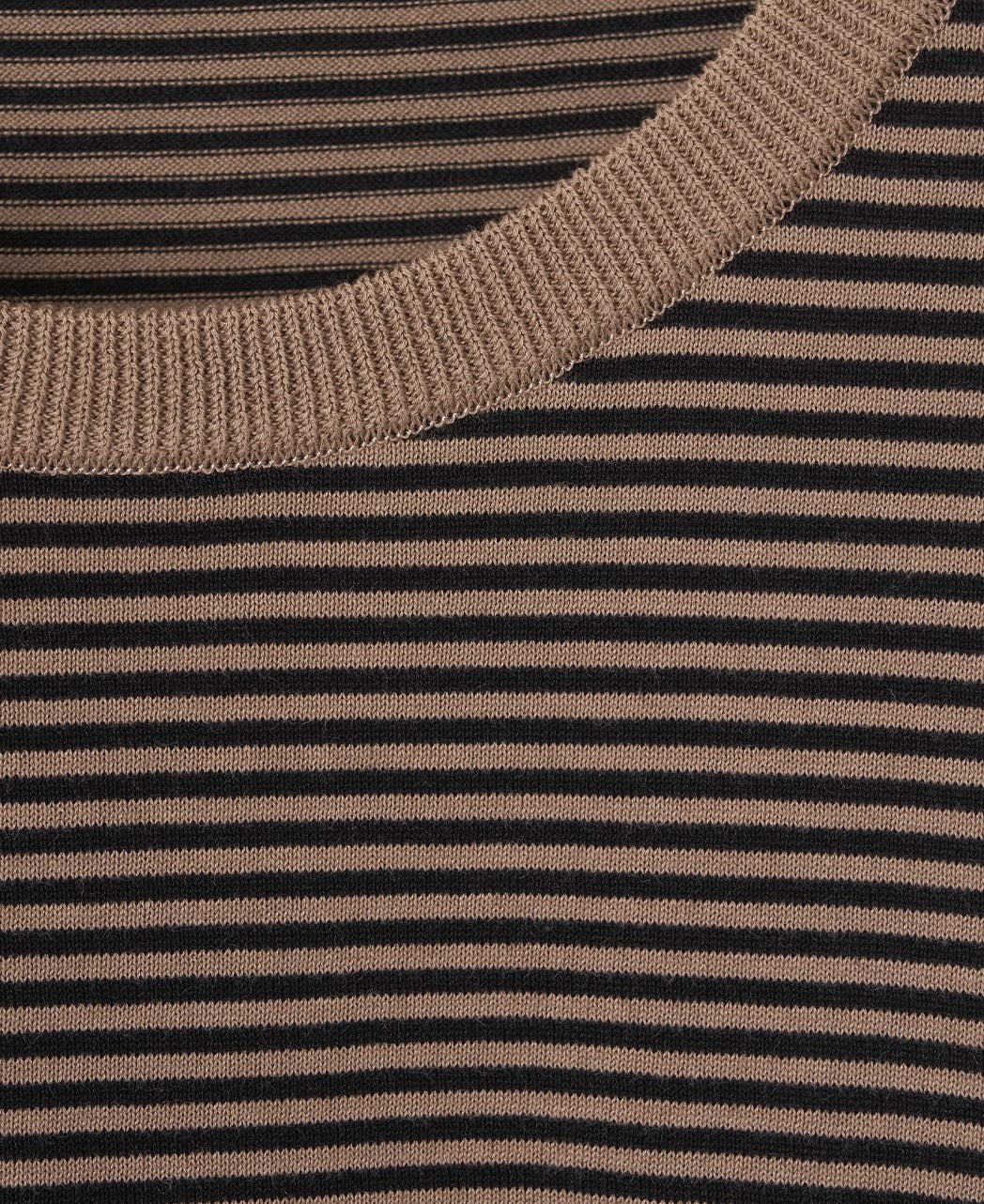 High-Twist Cotton Deodorant Border Knit T-Shirt - Image 18