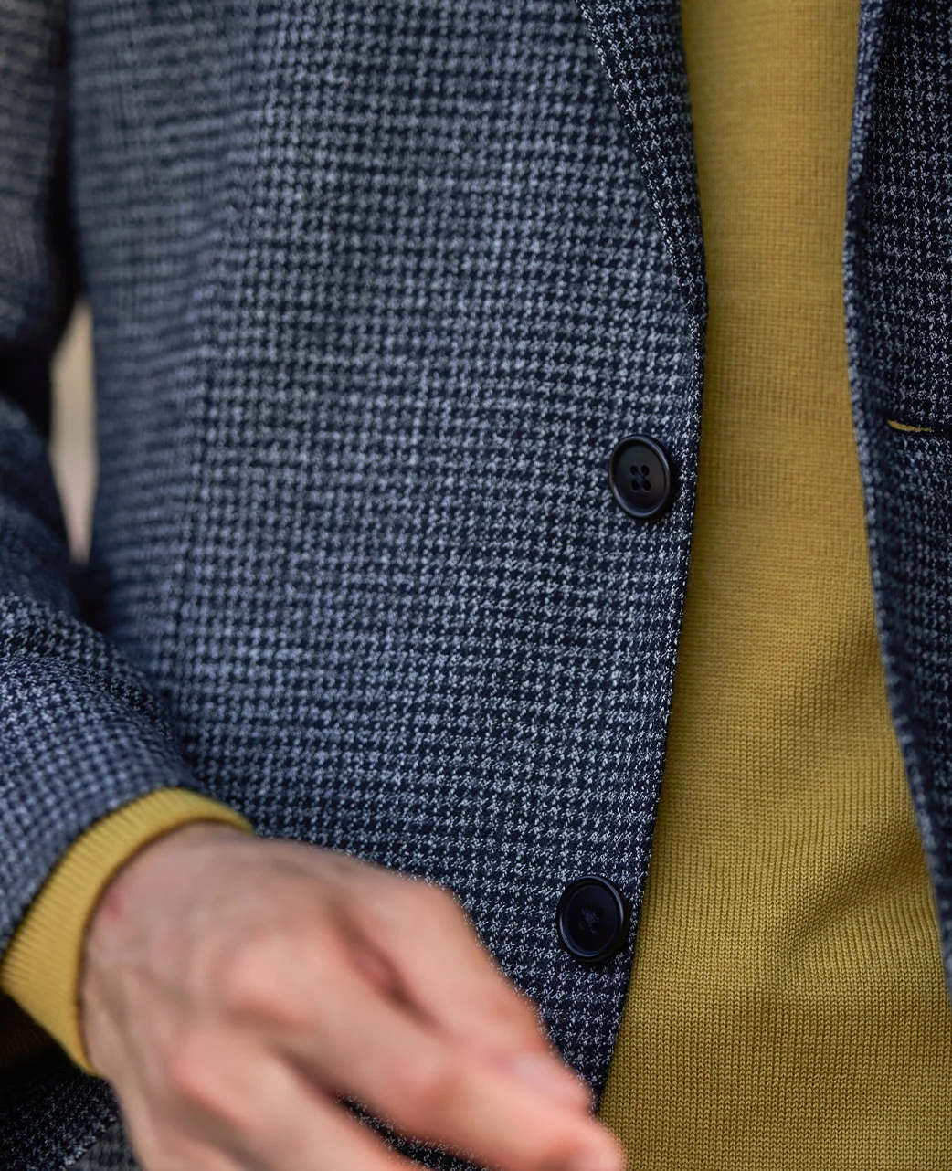 Light Weight Houndstooth Jacket - Image 9