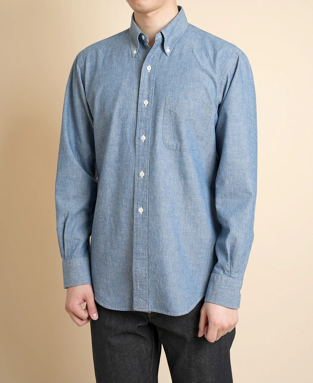 VINTAGE IVY - Button Down Chambray - Image 3