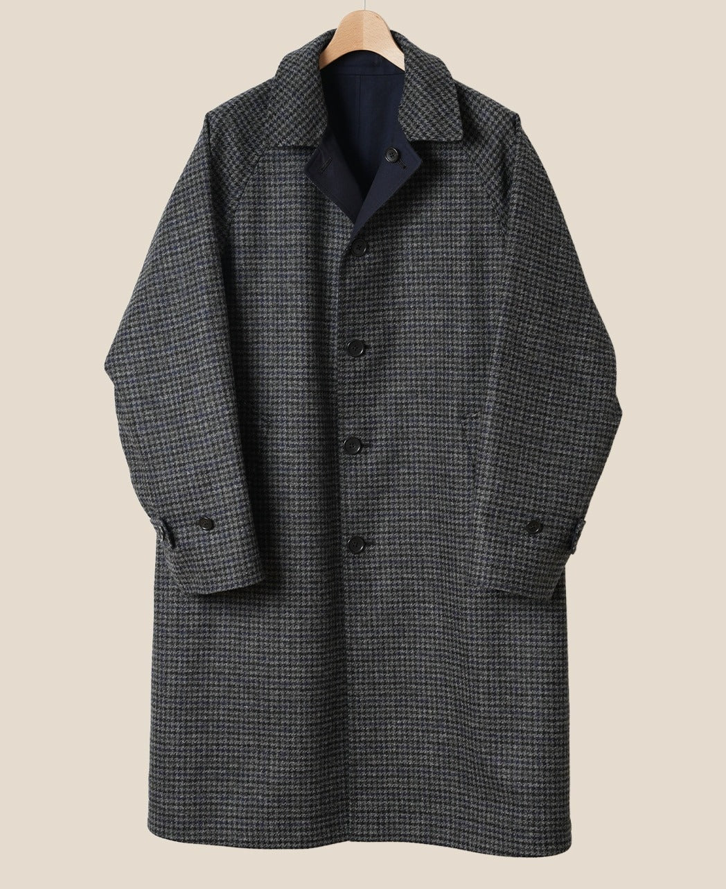 Reversible One Piece Sleeve Coat - Image 3