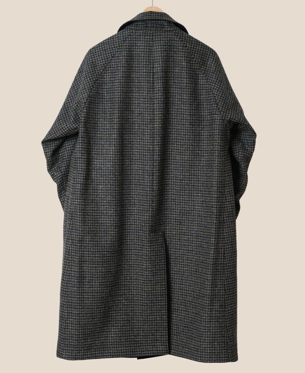 Reversible One Piece Sleeve Coat - Image 4